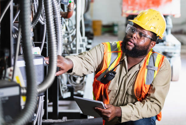 Best Local Electrician Companies  in Circle Pines, MN